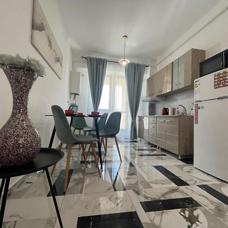 Family Apartment Near Palas Mall Jassy Zewnętrze zdjęcie